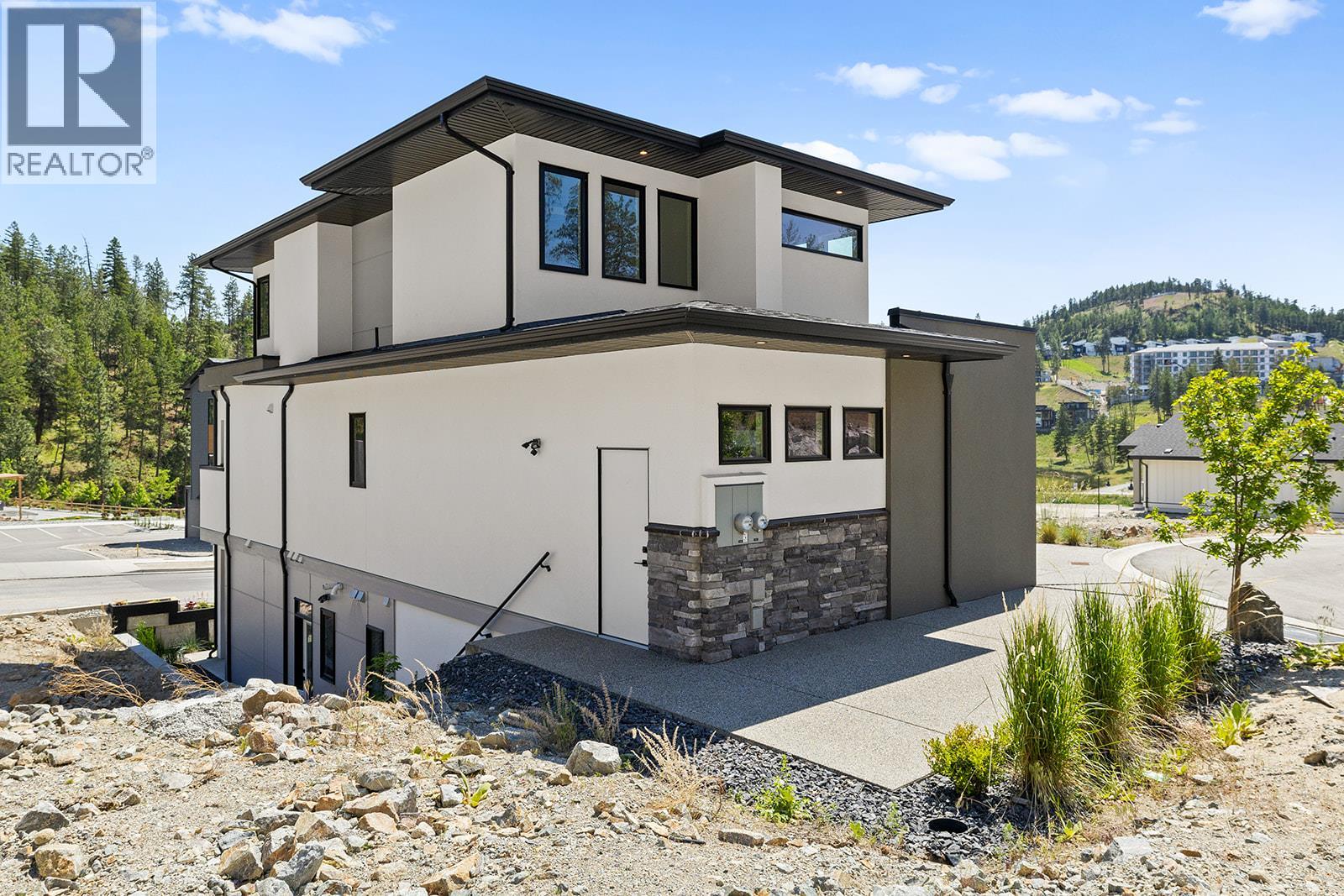 3462 Hilltown Close