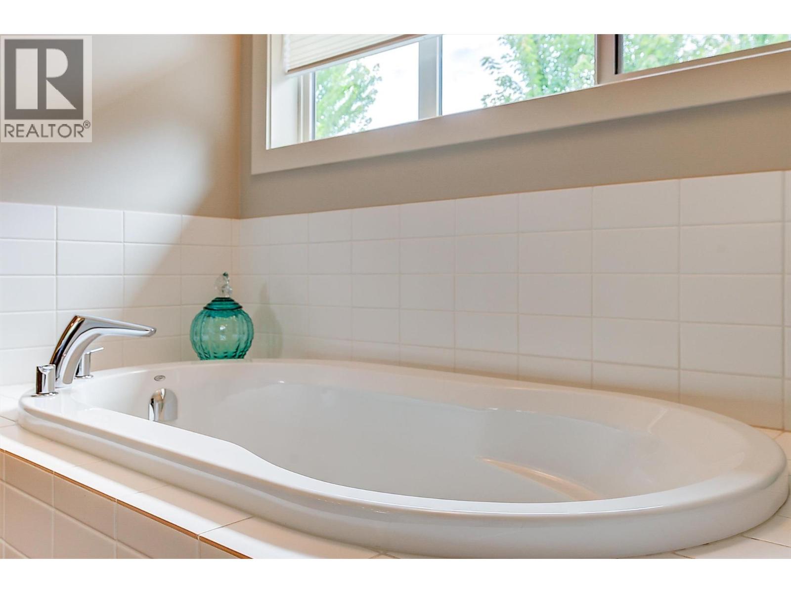 1865 Begbie Road Unit# 1