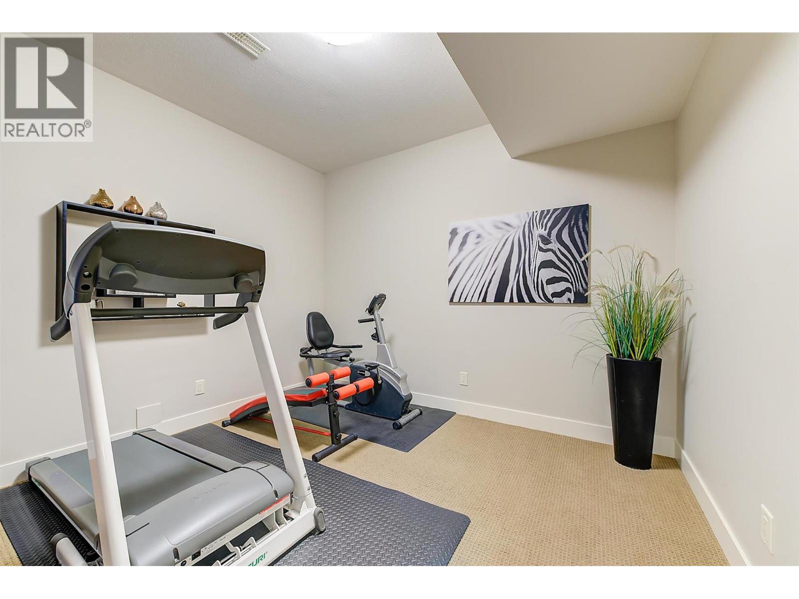 1865 Begbie Road Unit# 1