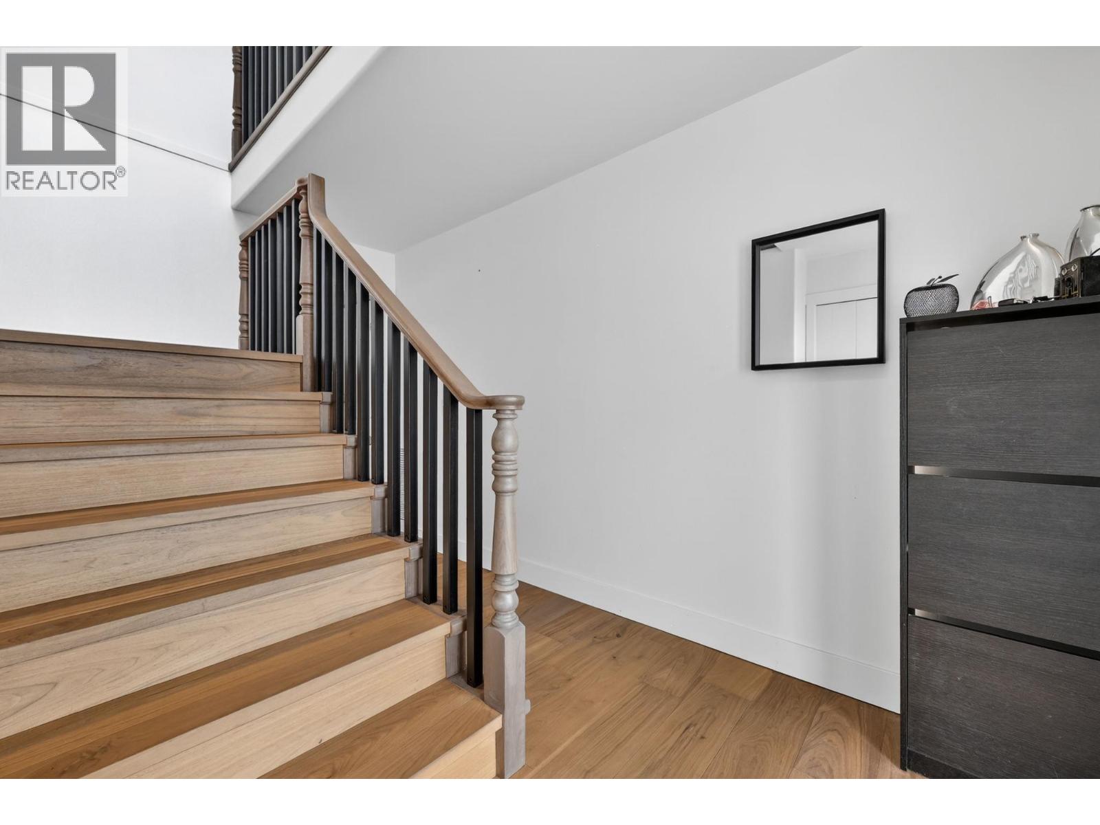 823 Ackerman Court