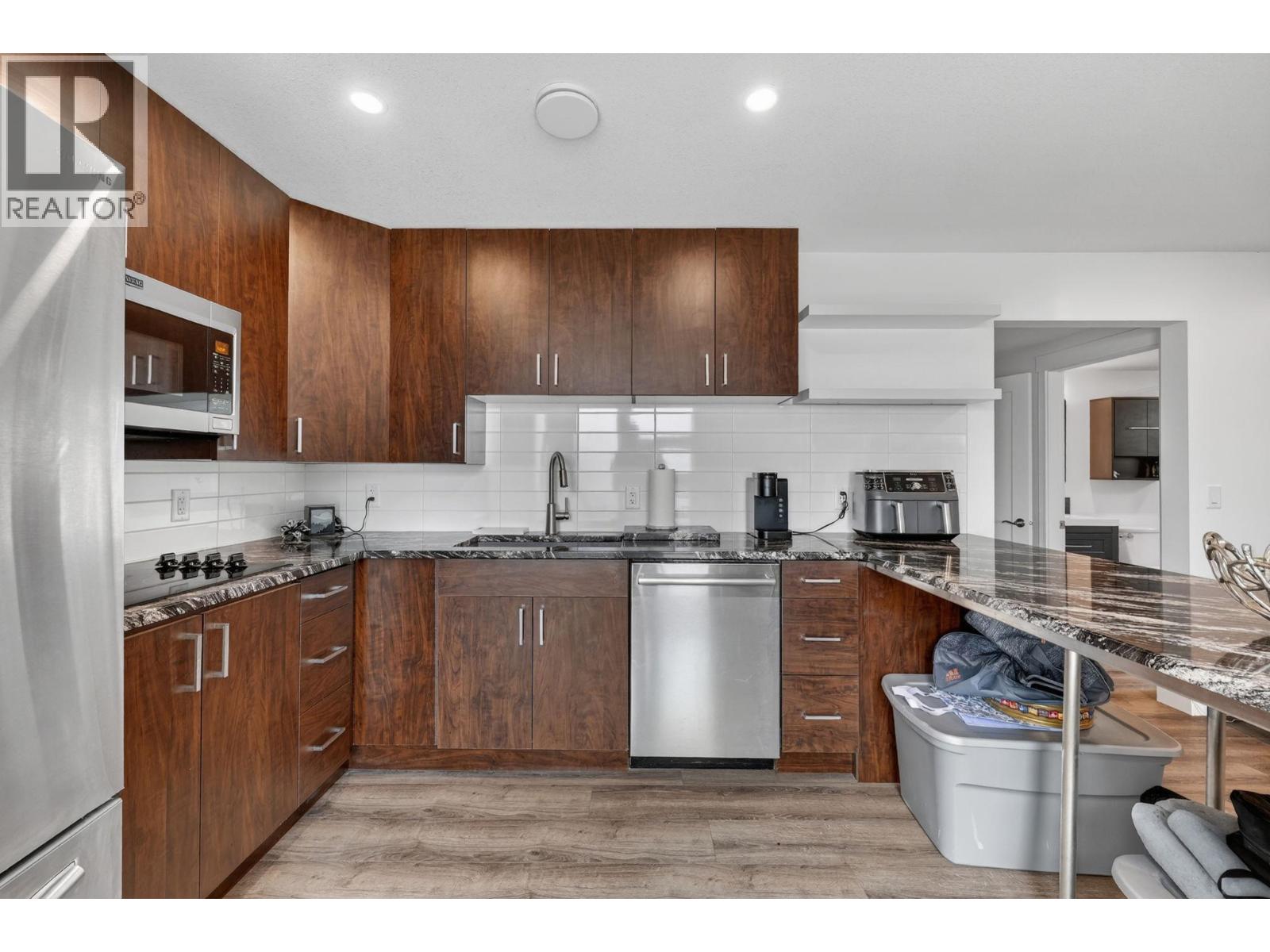 823 Ackerman Court