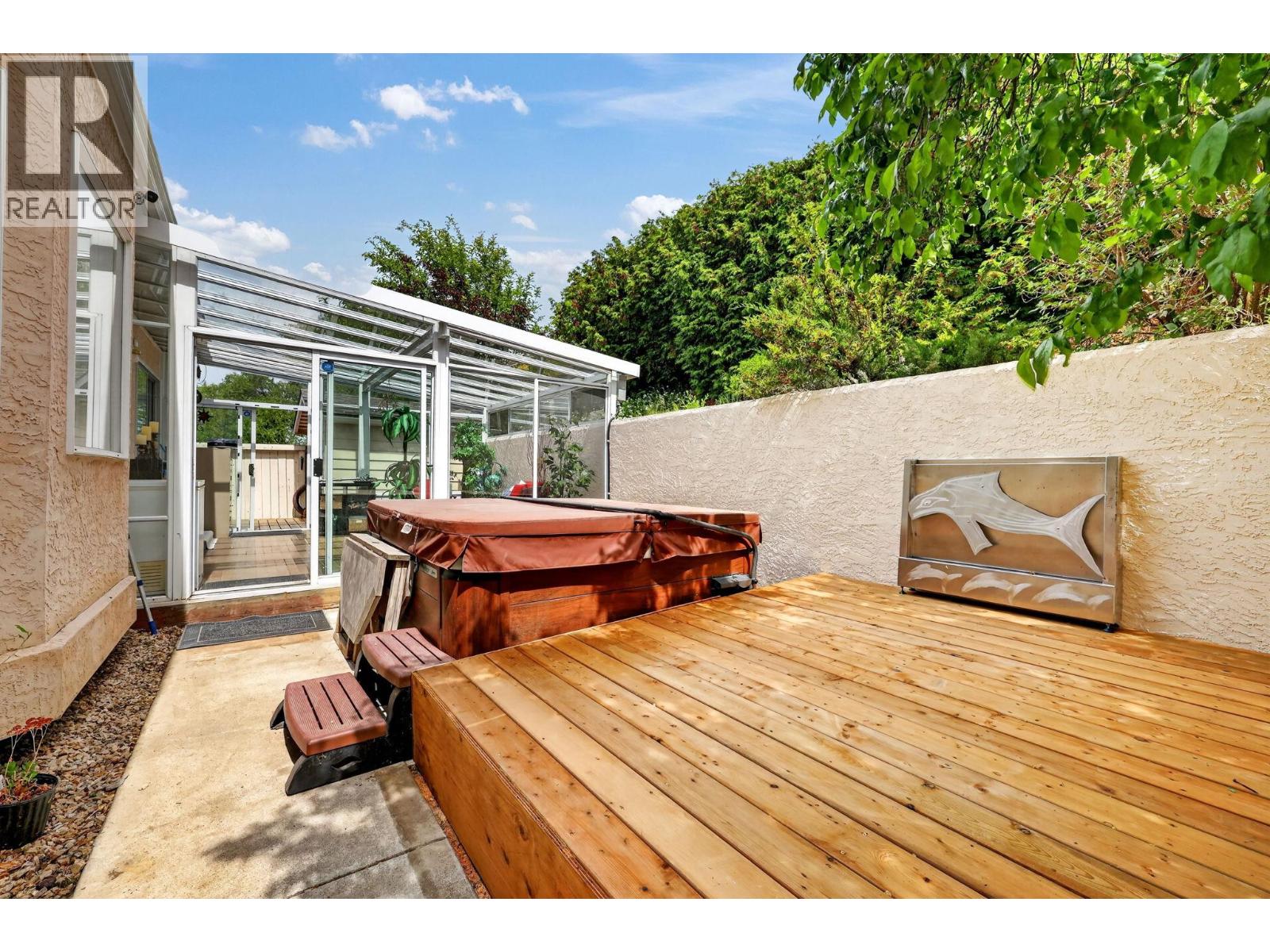 823 Ackerman Court