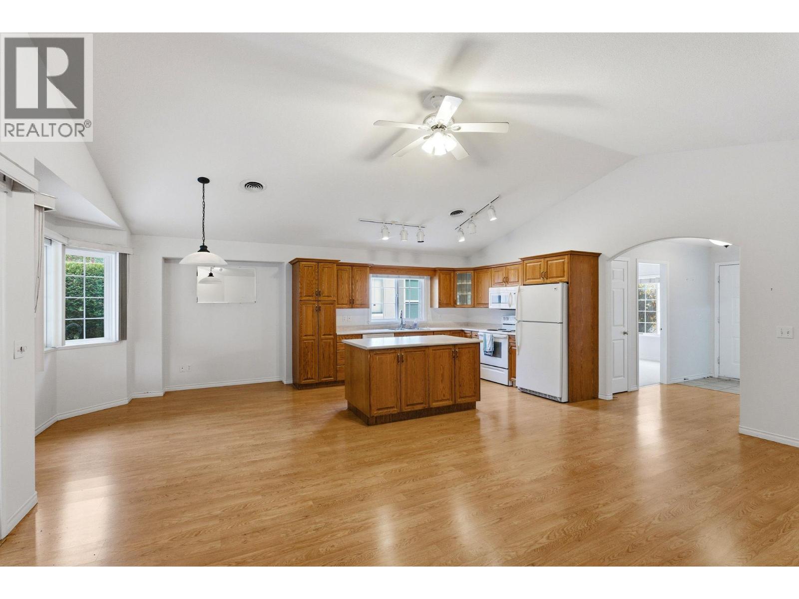 3360 Old Okanagan Highway Unit# 138