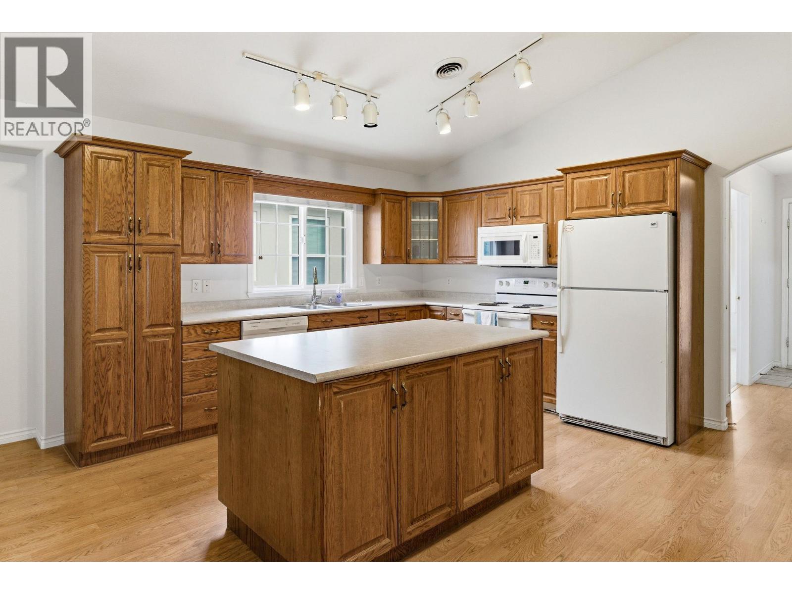 3360 Old Okanagan Highway Unit# 138
