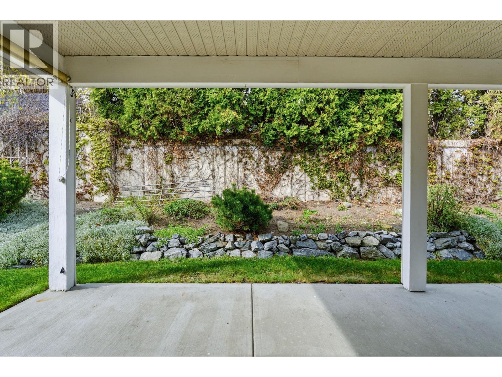 3360 Old Okanagan Highway Unit# 138