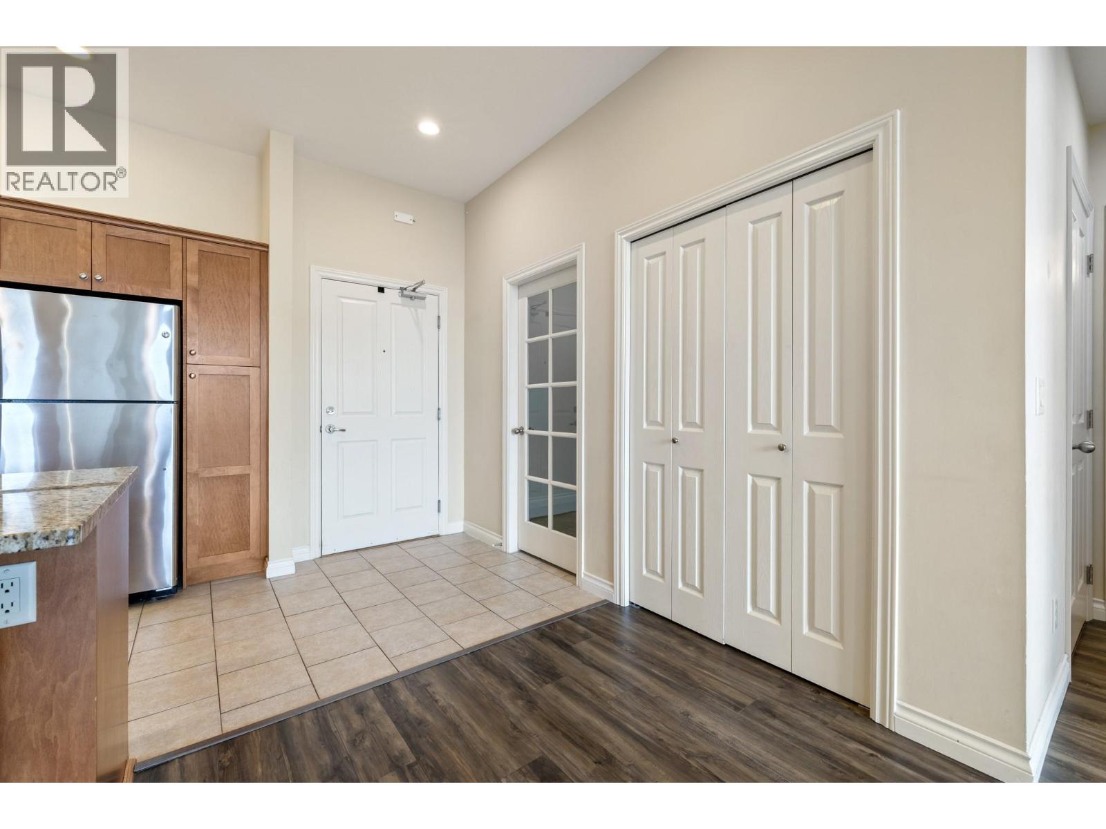 3832 Old Okanagan Highway Unit# 3406