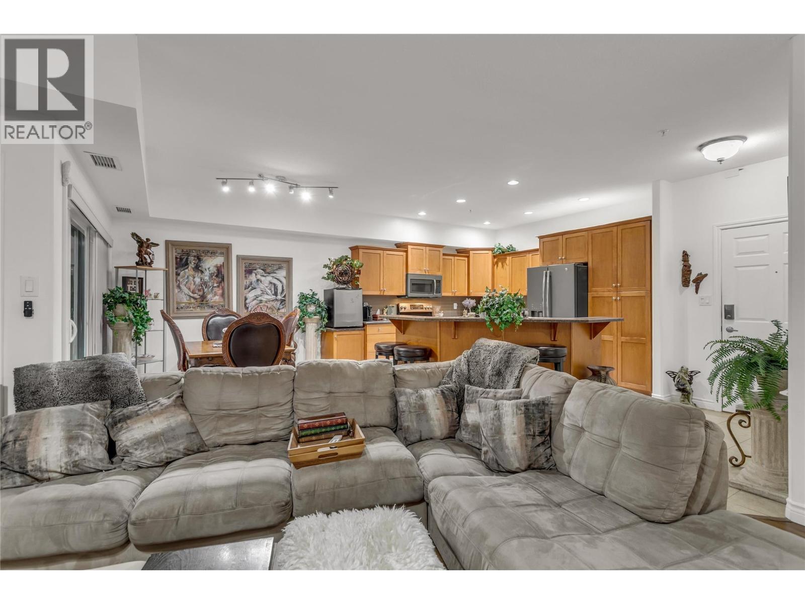 1961 Durnin Road Unit# 104