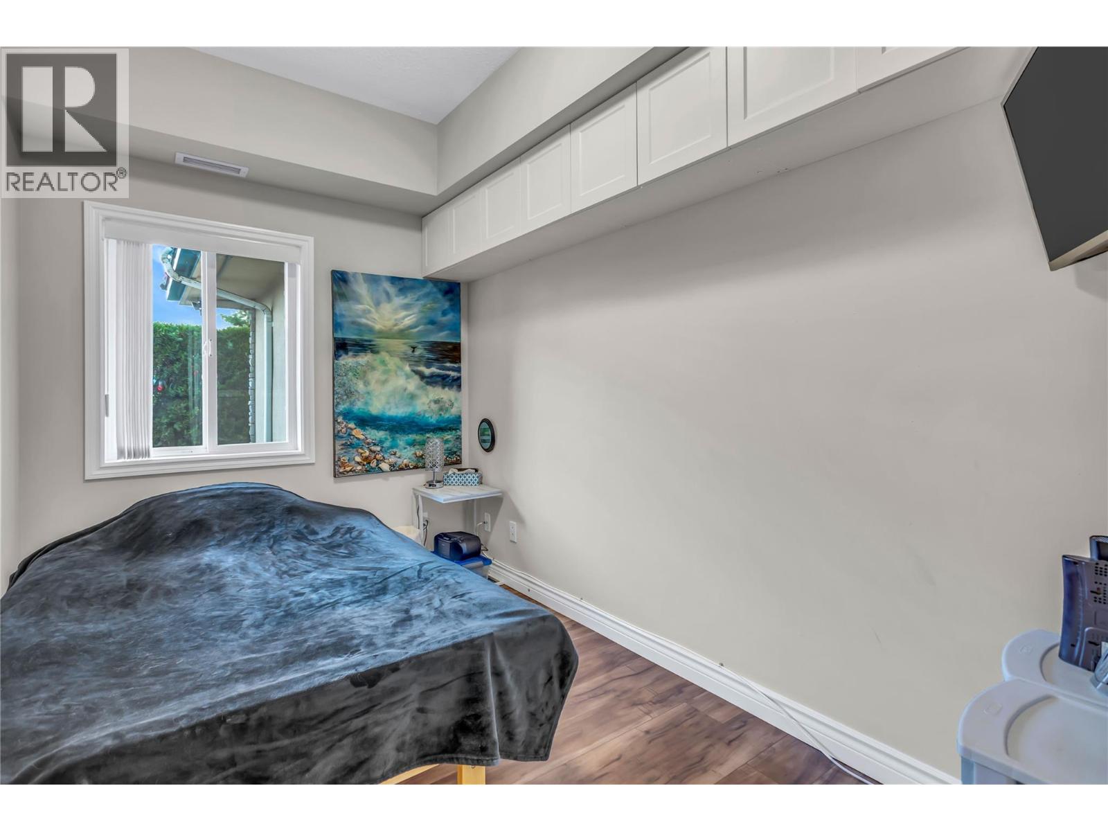 1961 Durnin Road Unit# 104