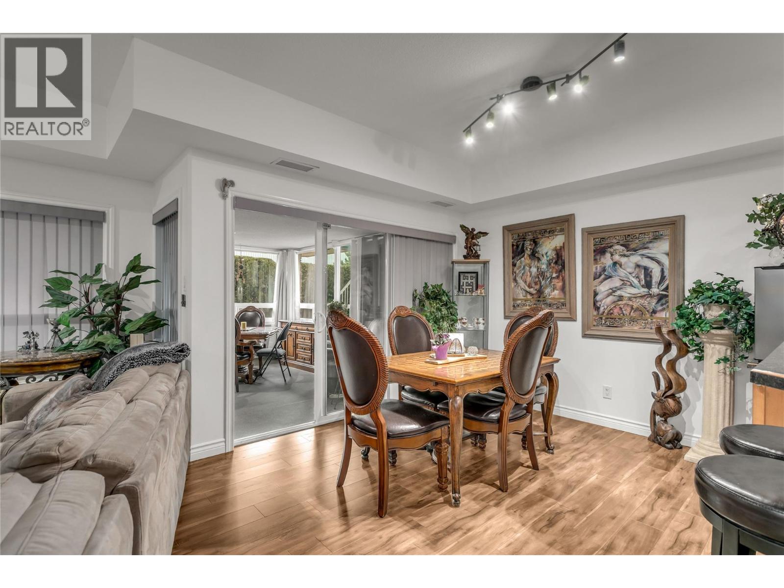 1961 Durnin Road Unit# 104