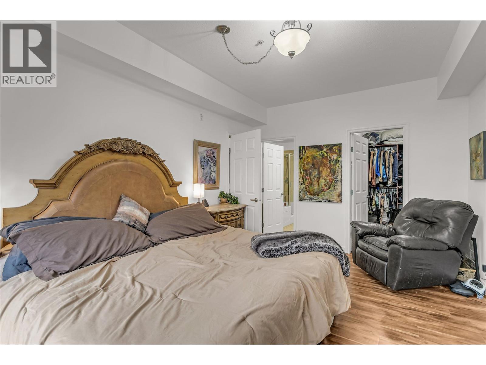 1961 Durnin Road Unit# 104