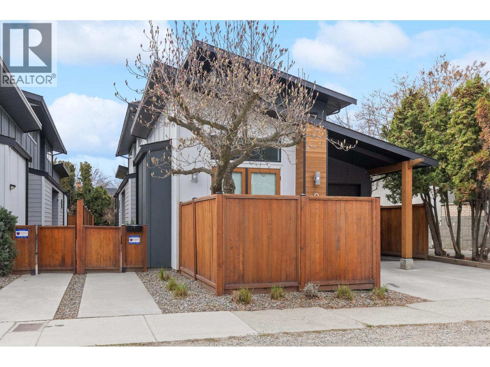 827 Saucier Avenue