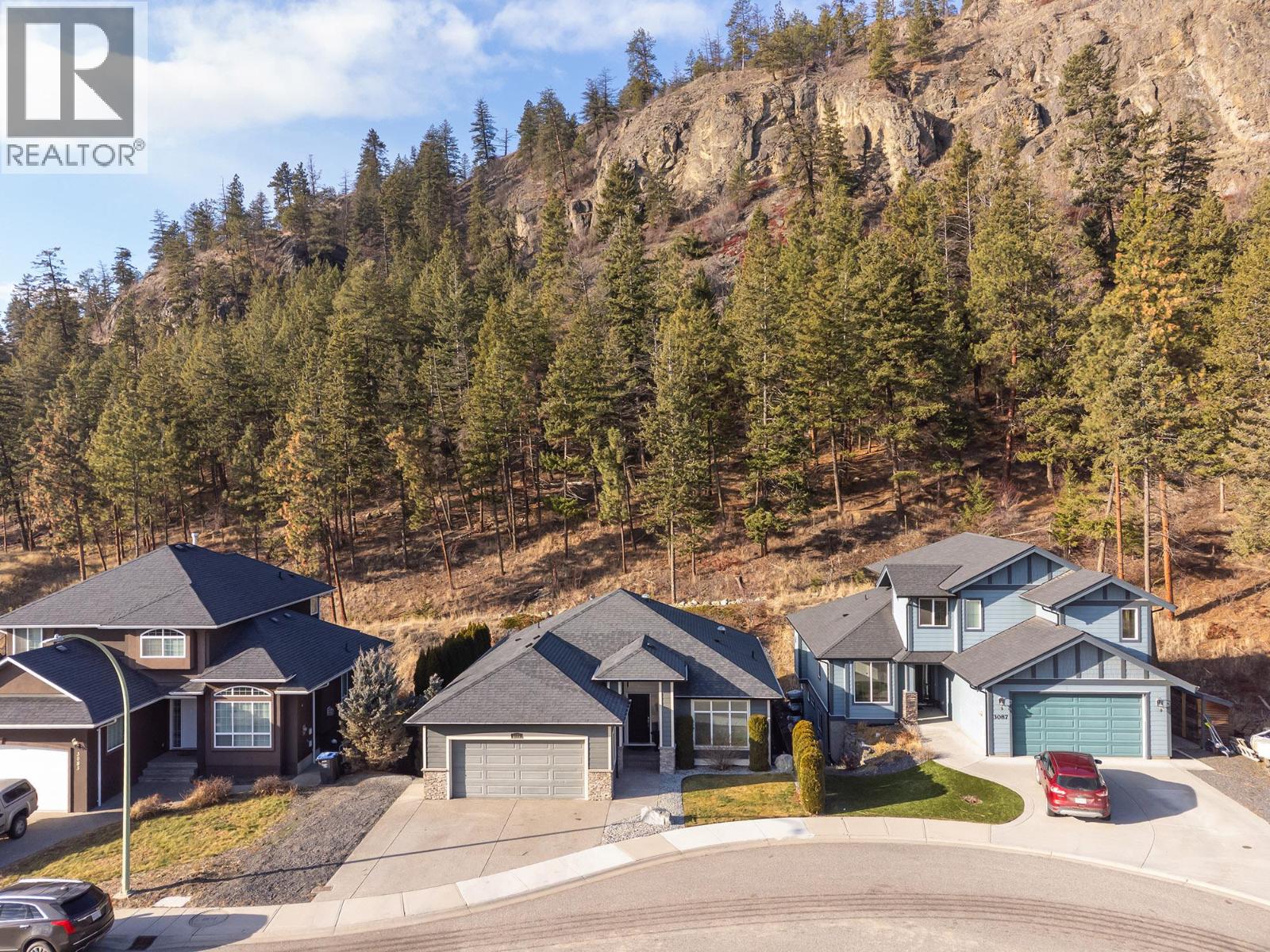3085 Lakeview Cove Road