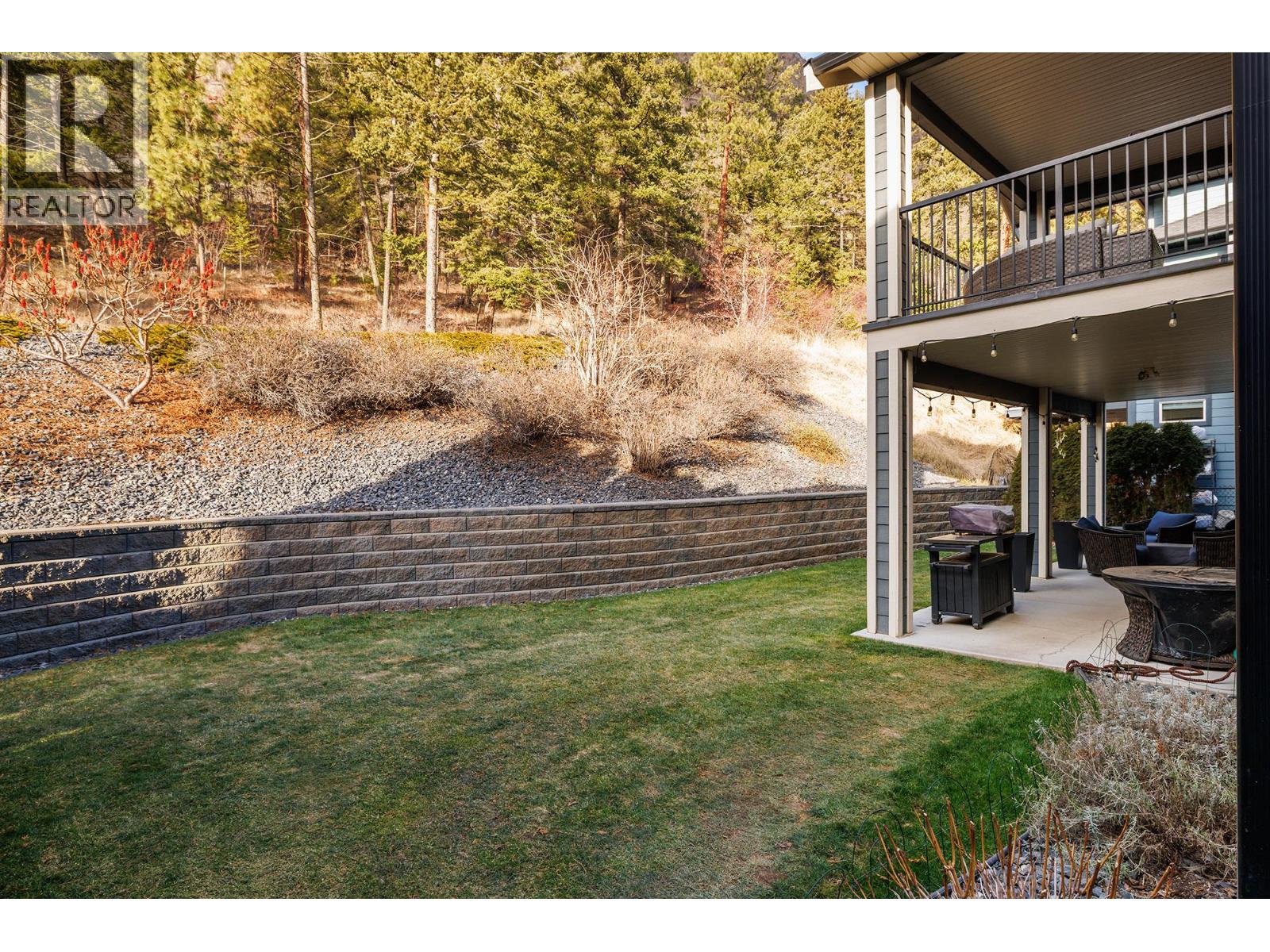 3085 Lakeview Cove Road