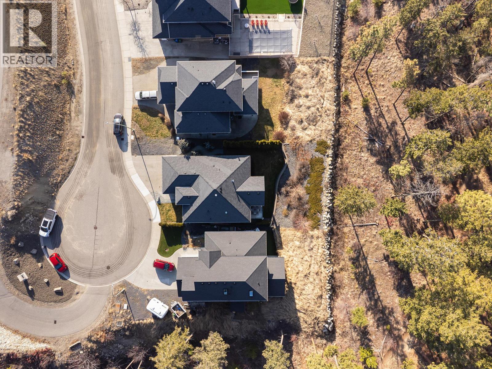 3085 Lakeview Cove Road