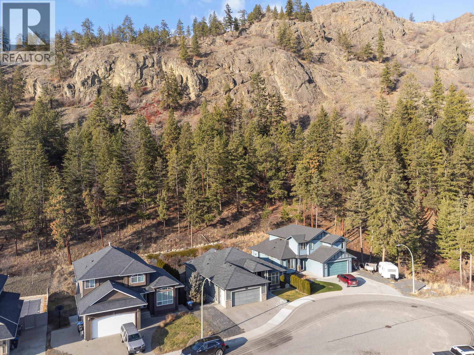 3085 Lakeview Cove Road