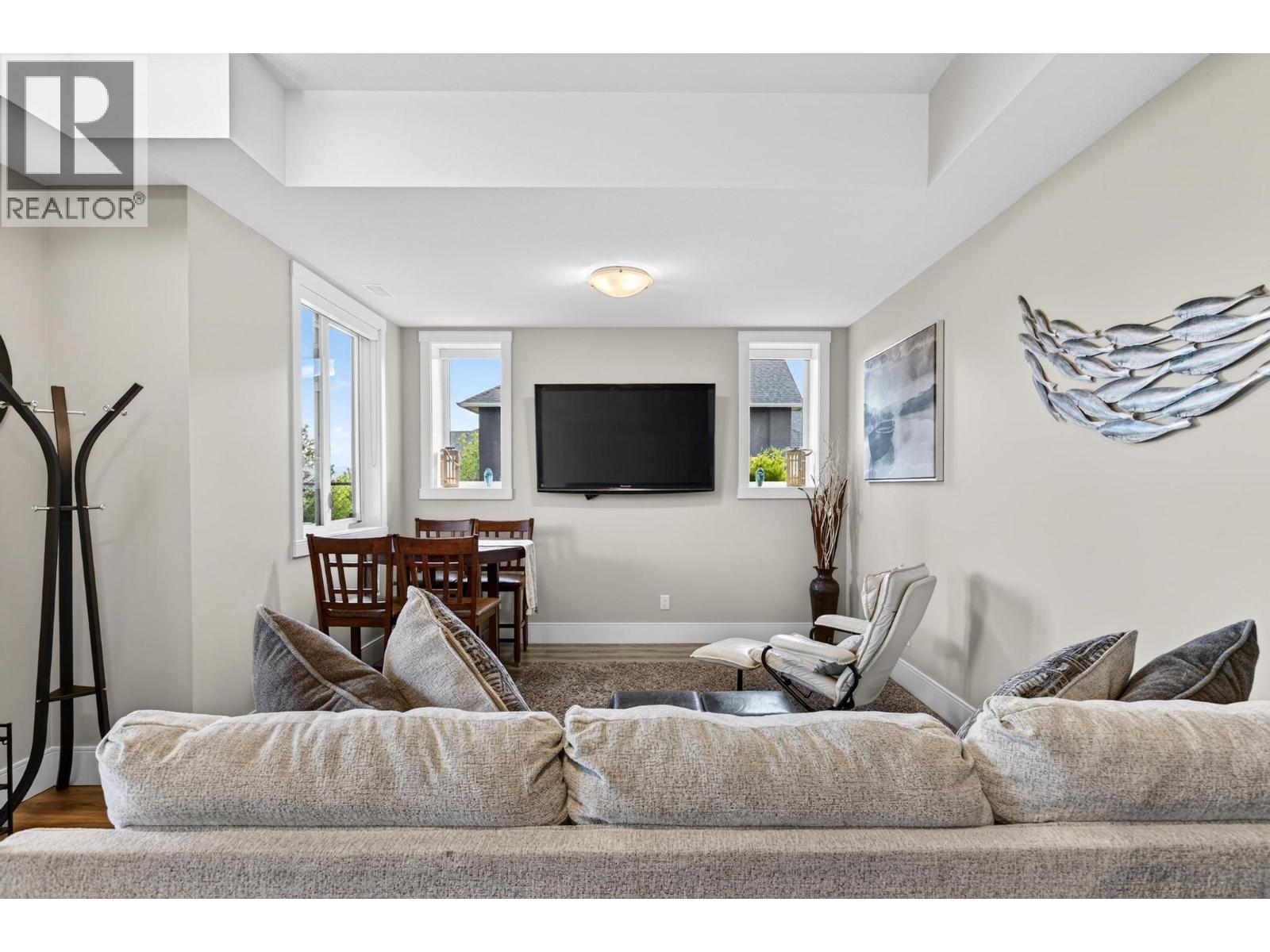 3357 Hihannah View