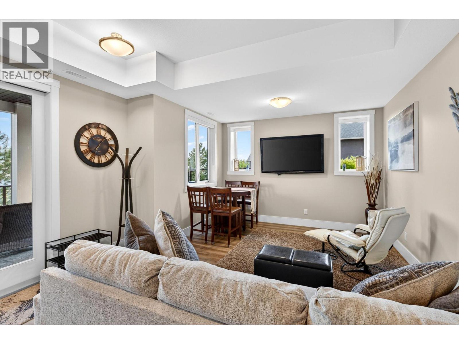 3357 Hihannah View