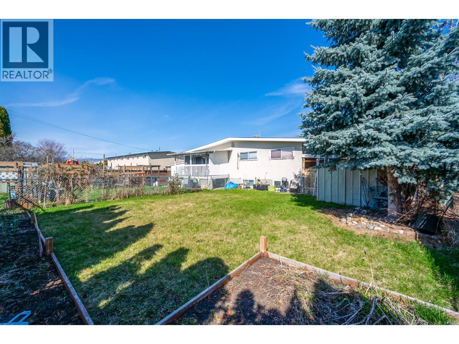 255 Holbrook Road W