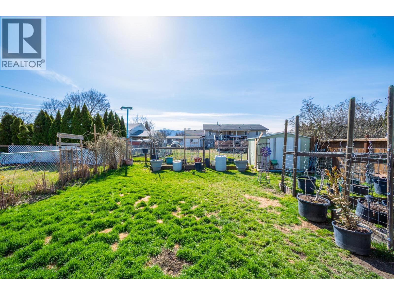 255 Holbrook Road W
