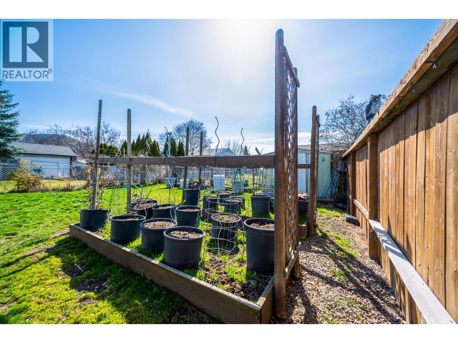 255 Holbrook Road W