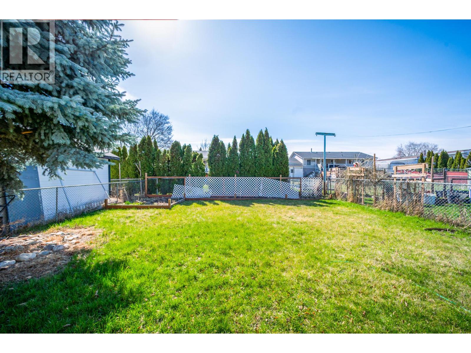 255 Holbrook Road W