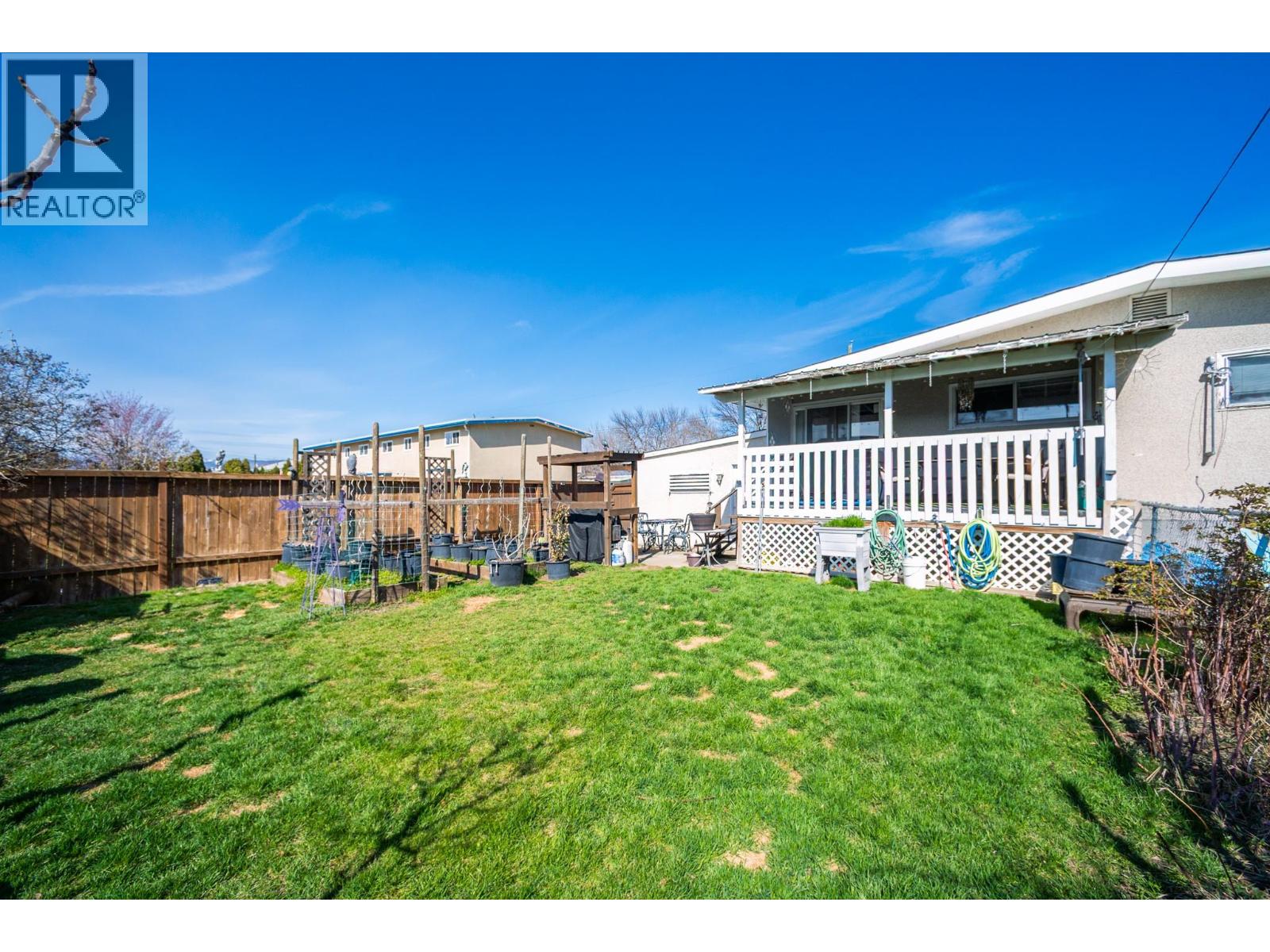 255 Holbrook Road W