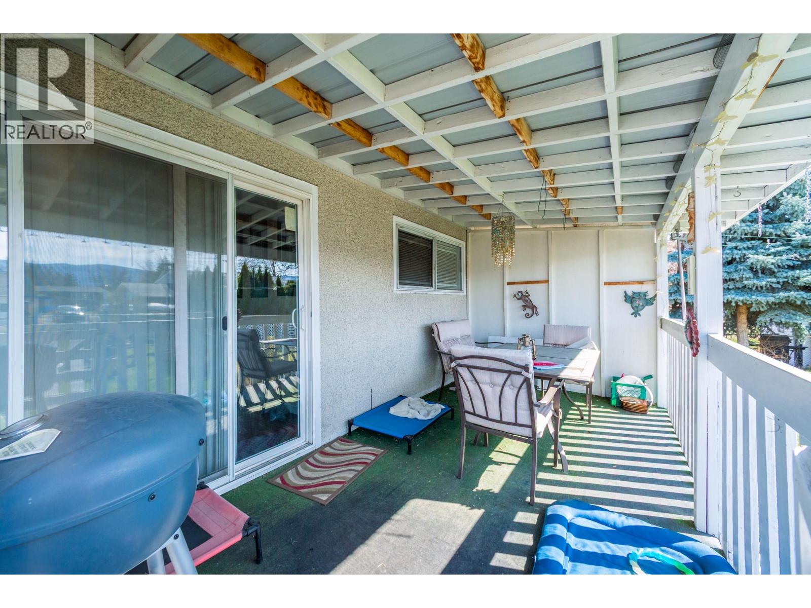 255 Holbrook Road W