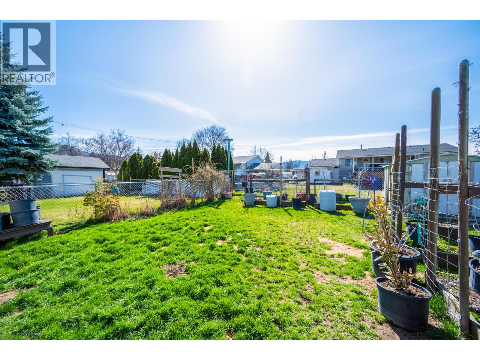 255 Holbrook Road W
