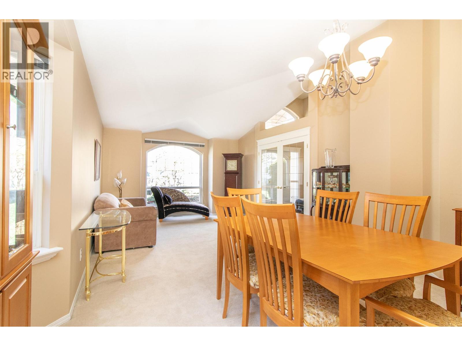 981 Westview Way