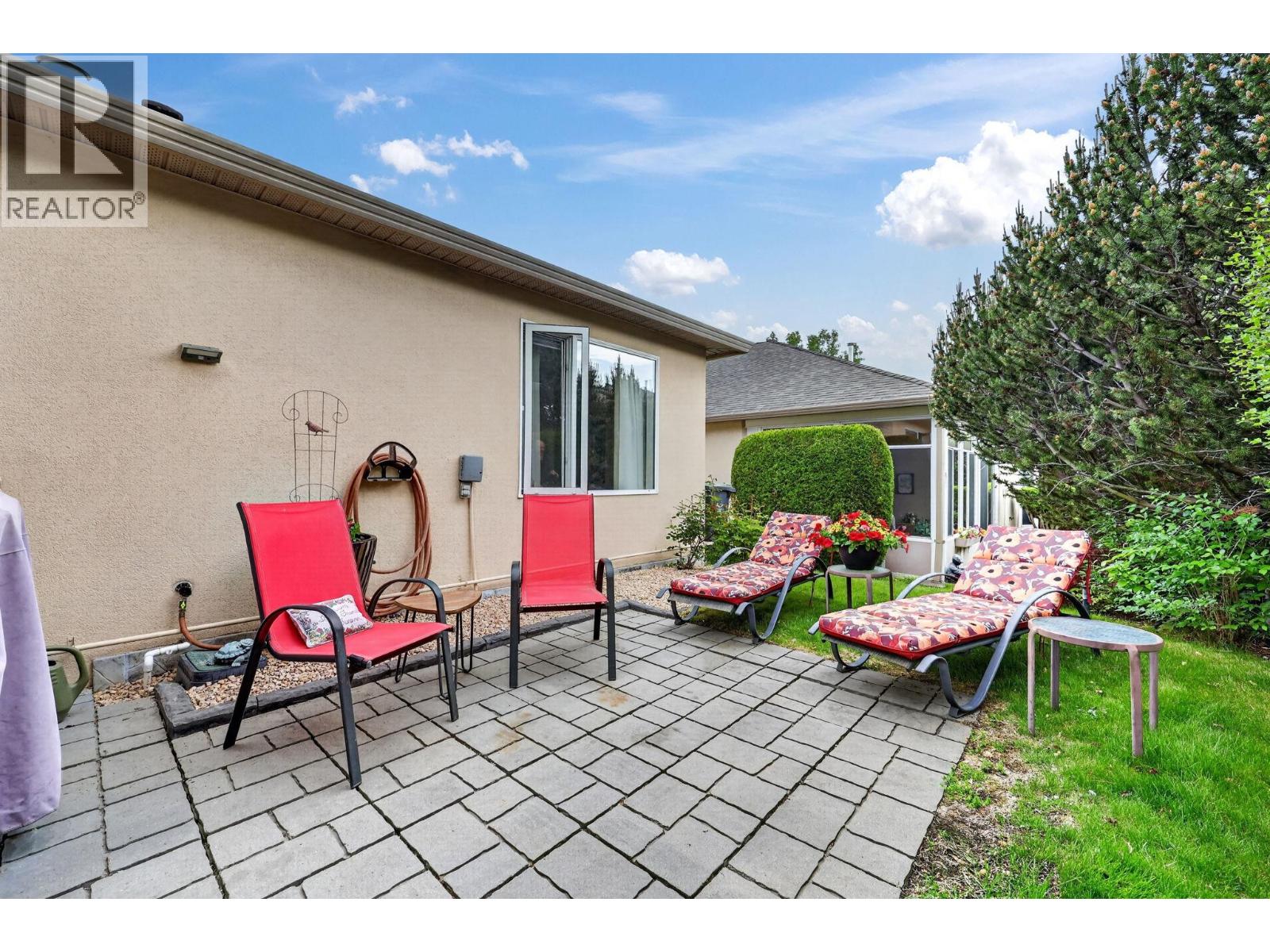 3360 Old Okanagan Highway Unit# 212