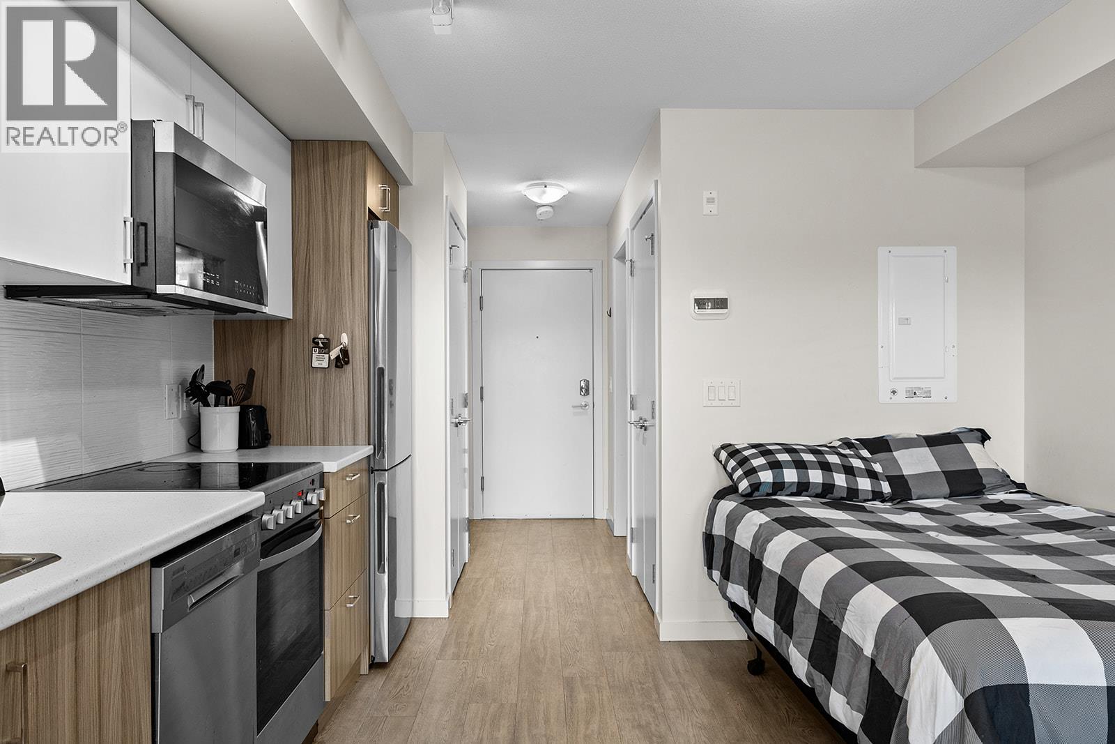 625 Academy Way Unit# 203