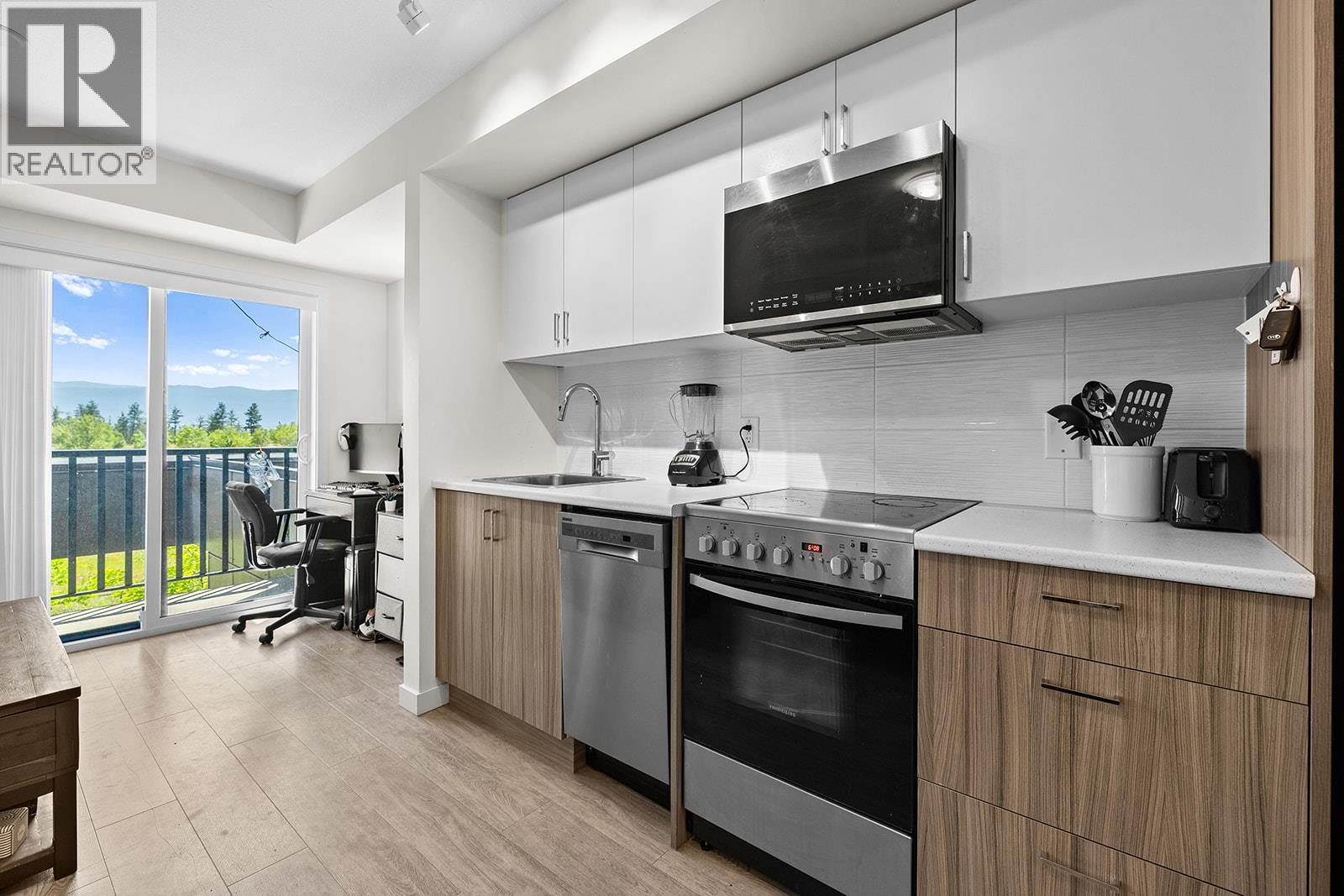 625 Academy Way Unit# 203