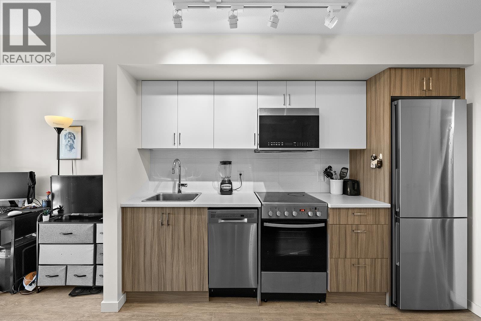 625 Academy Way Unit# 203