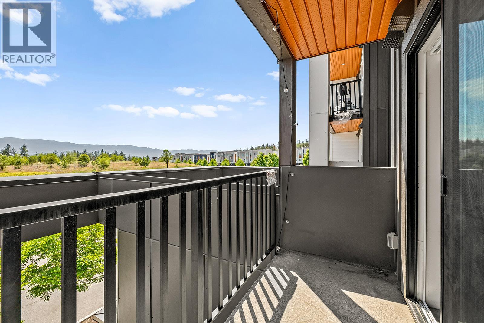 625 Academy Way Unit# 203