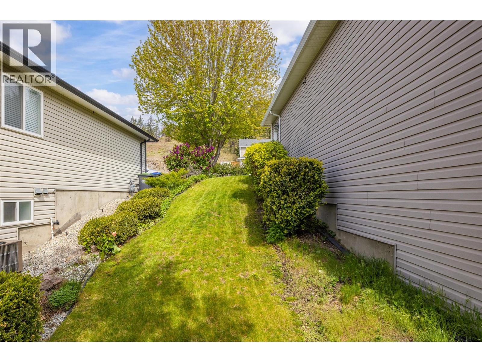 1999 Rosealee Lane