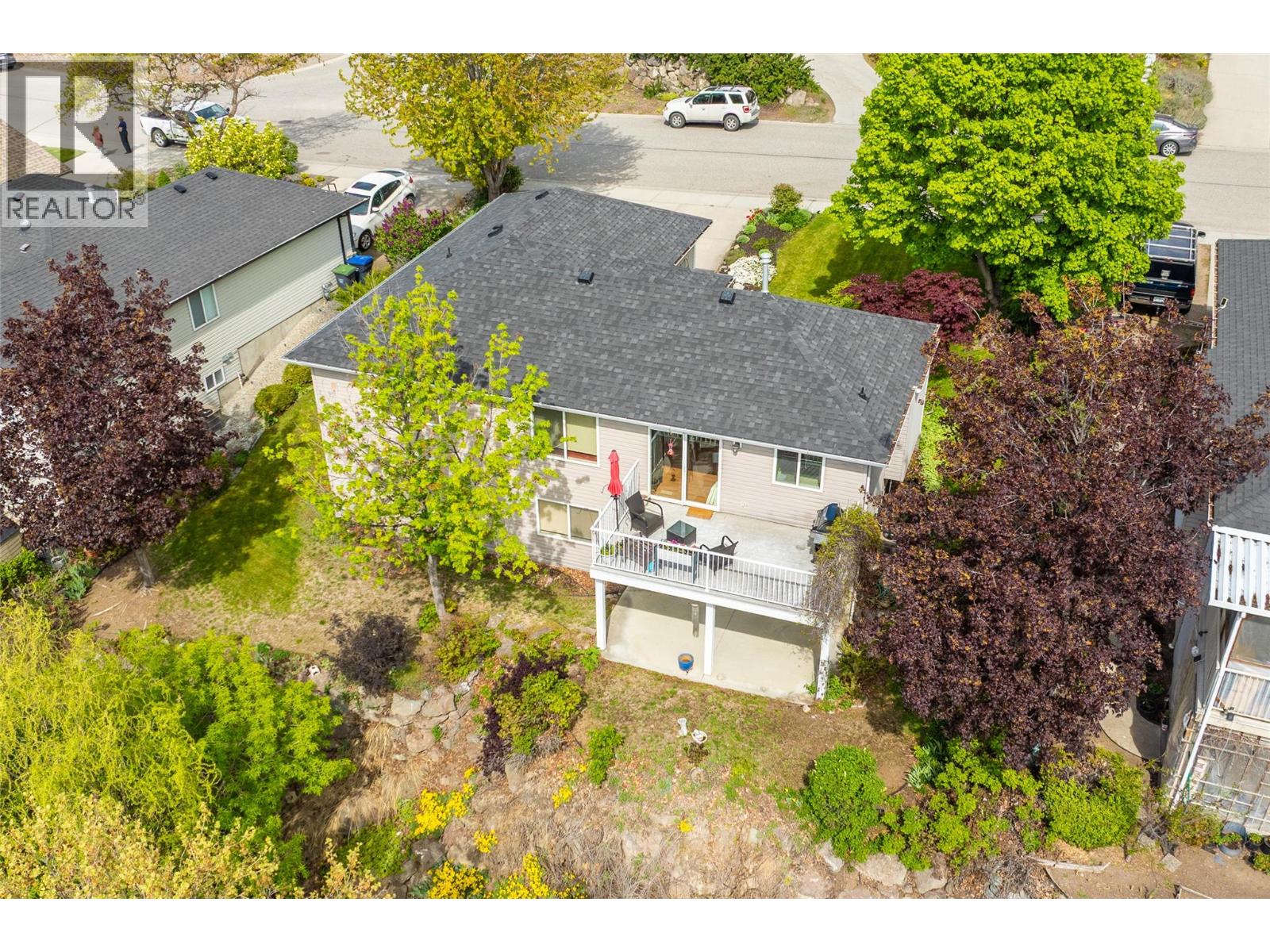 1999 Rosealee Lane