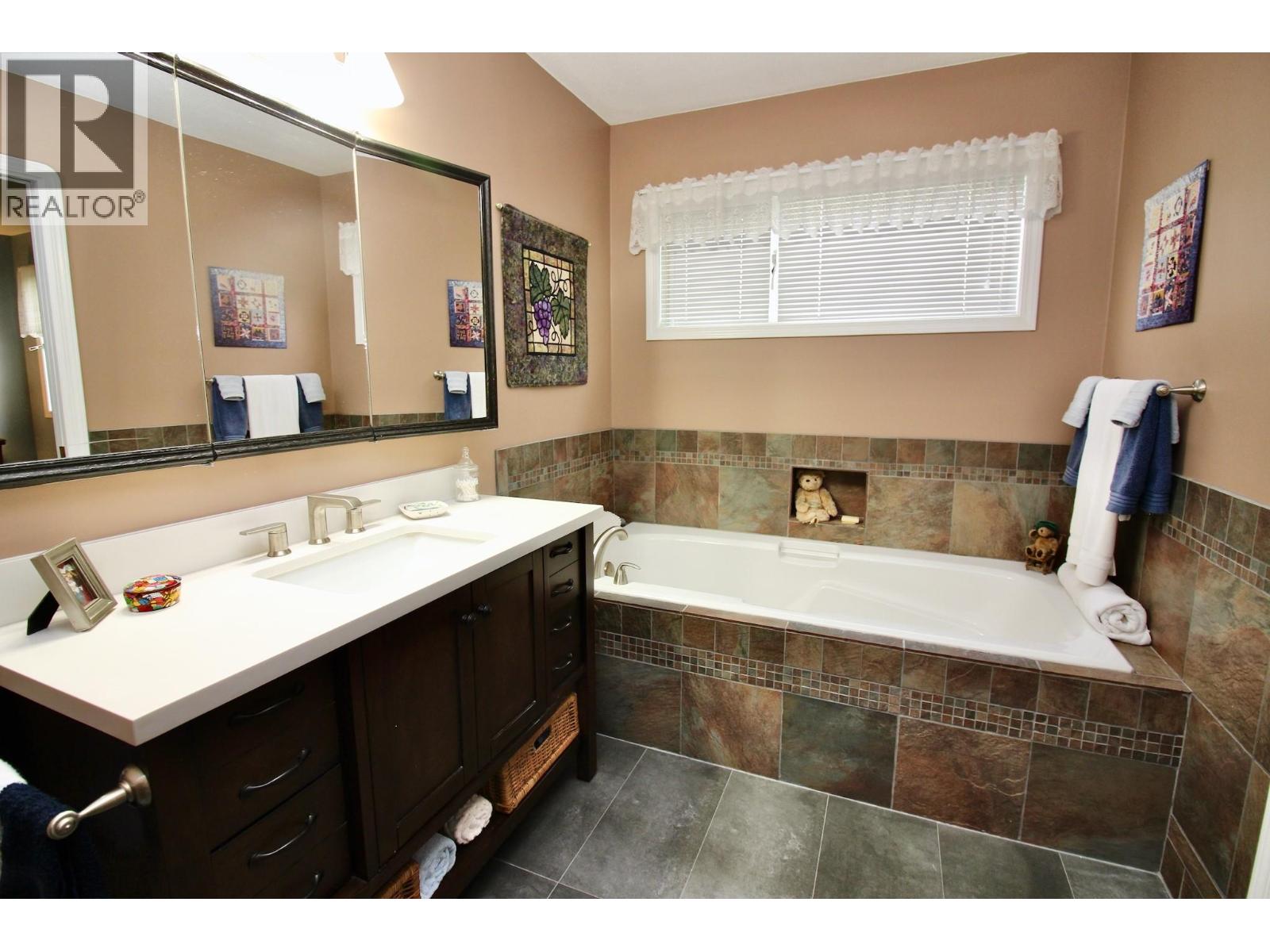 615 Glenmeadows Drive Unit# 41