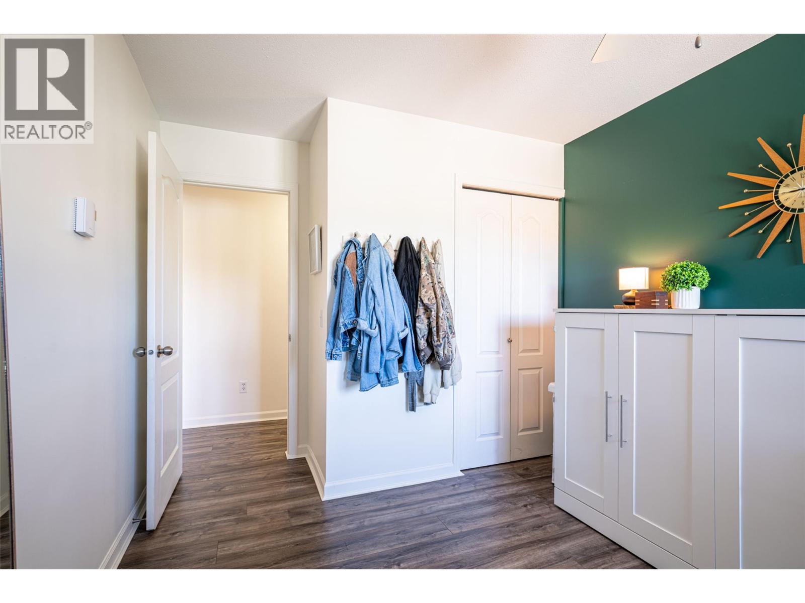 3160 Casorso Road Unit# 407