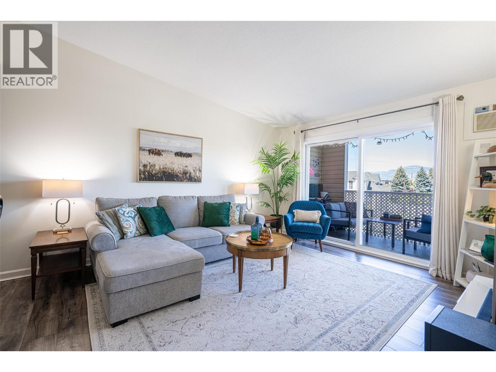 3160 Casorso Road Unit# 407