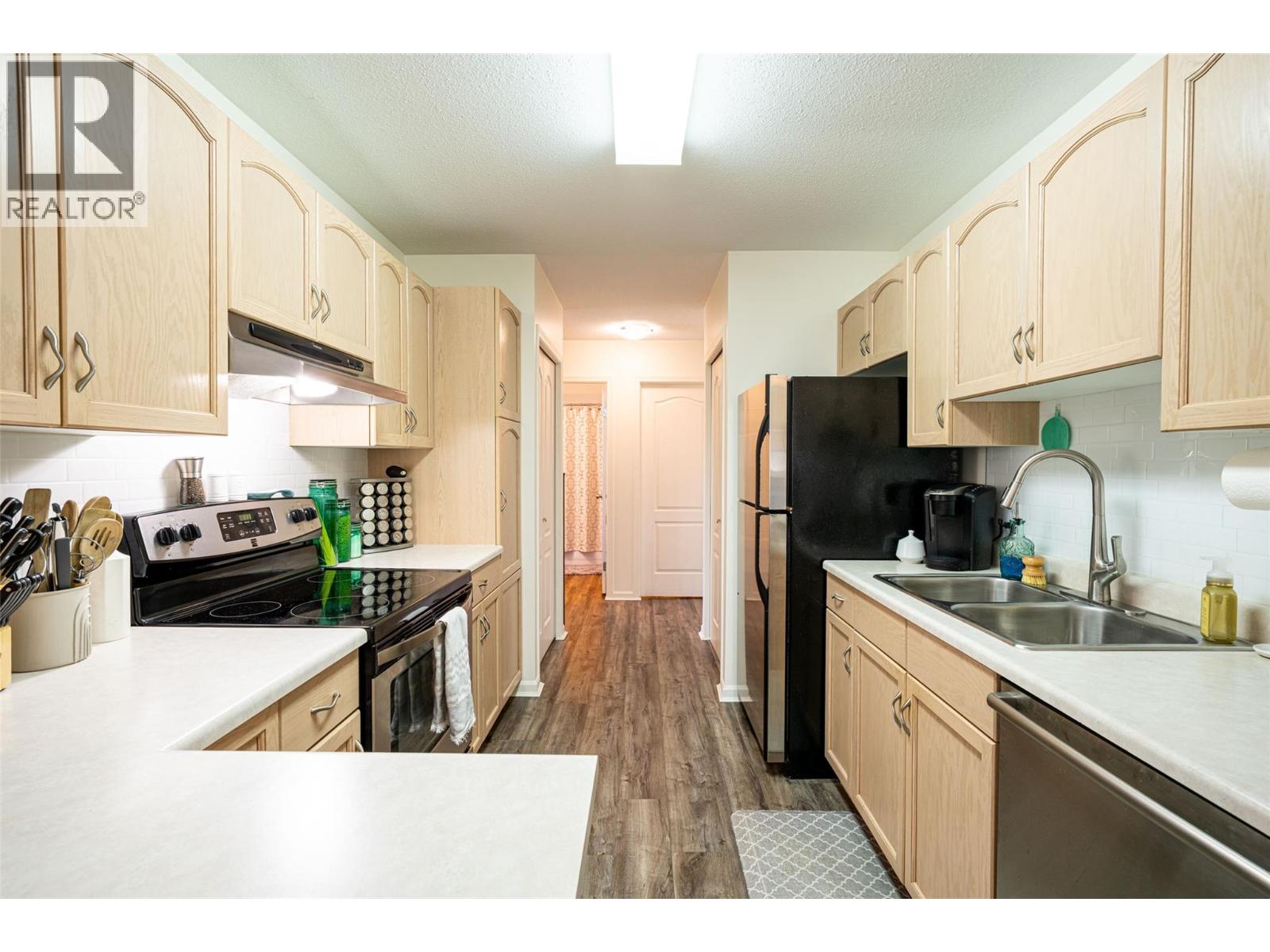 3160 Casorso Road Unit# 407