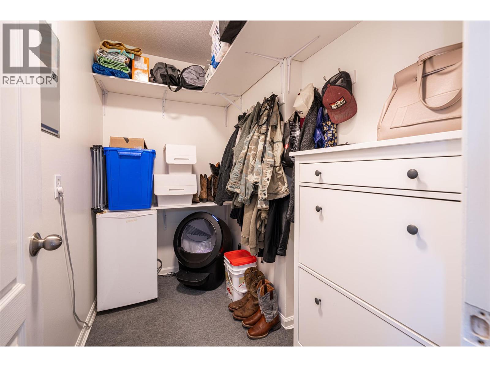 3160 Casorso Road Unit# 407