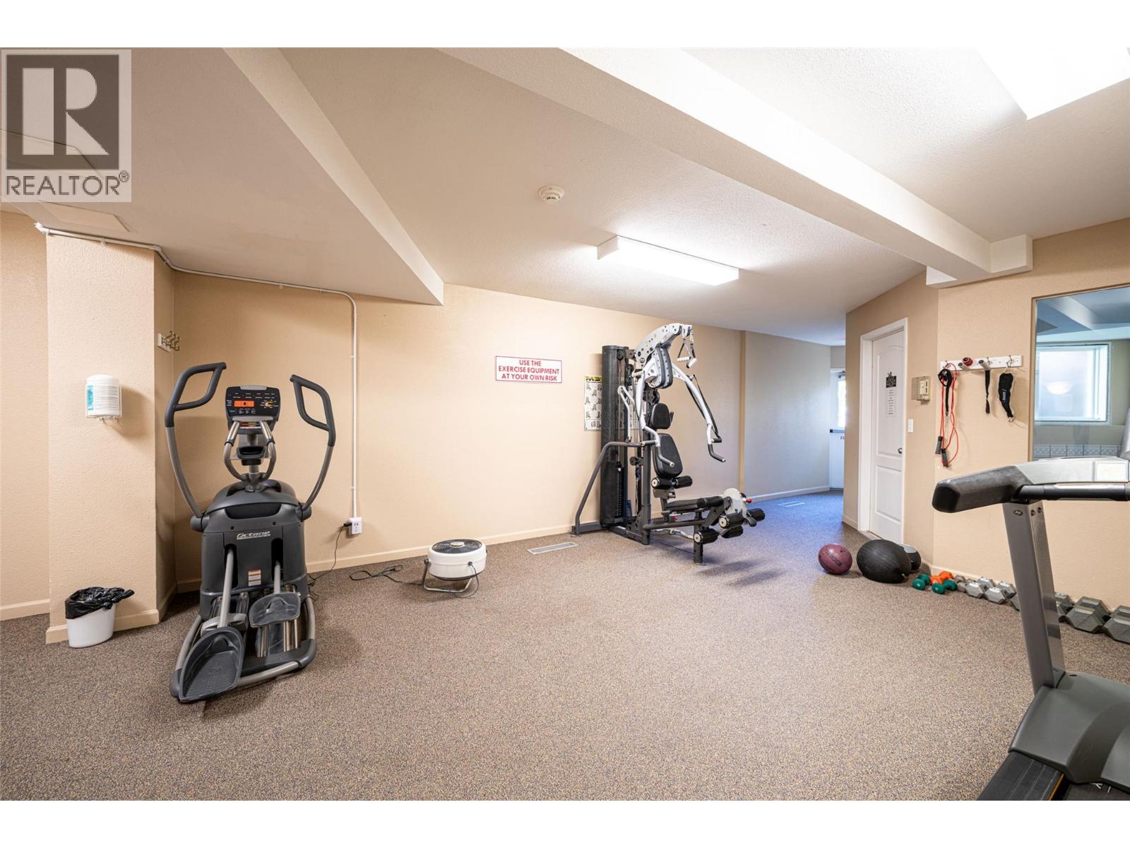 3160 Casorso Road Unit# 407