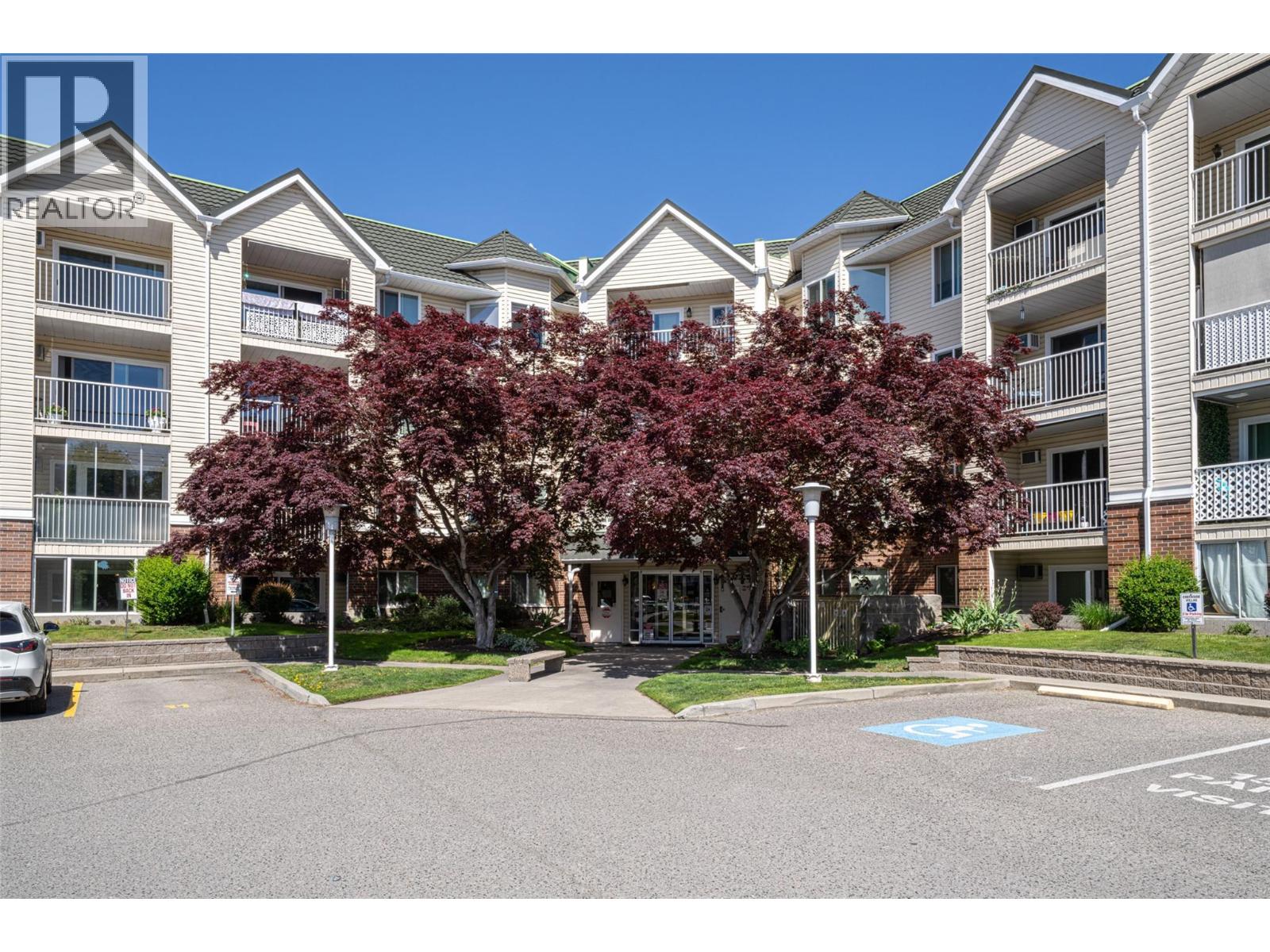 3160 Casorso Road Unit# 407