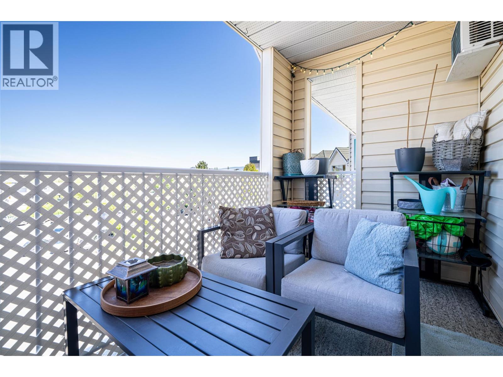 3160 Casorso Road Unit# 407