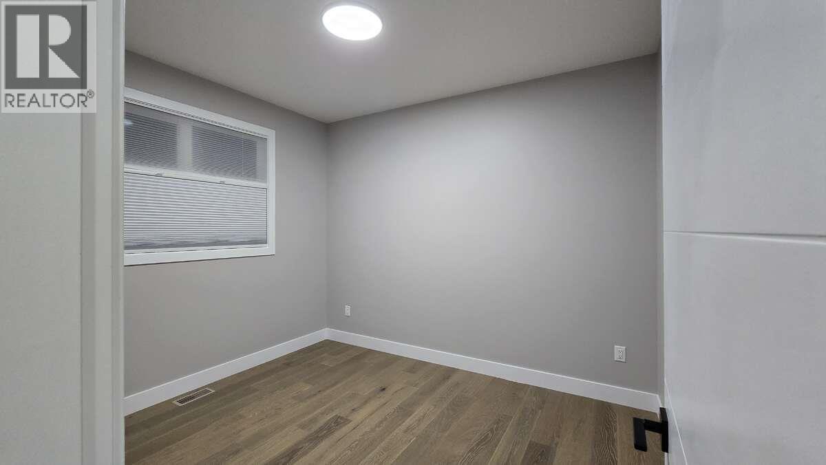 2852 Canyon Crest Drive