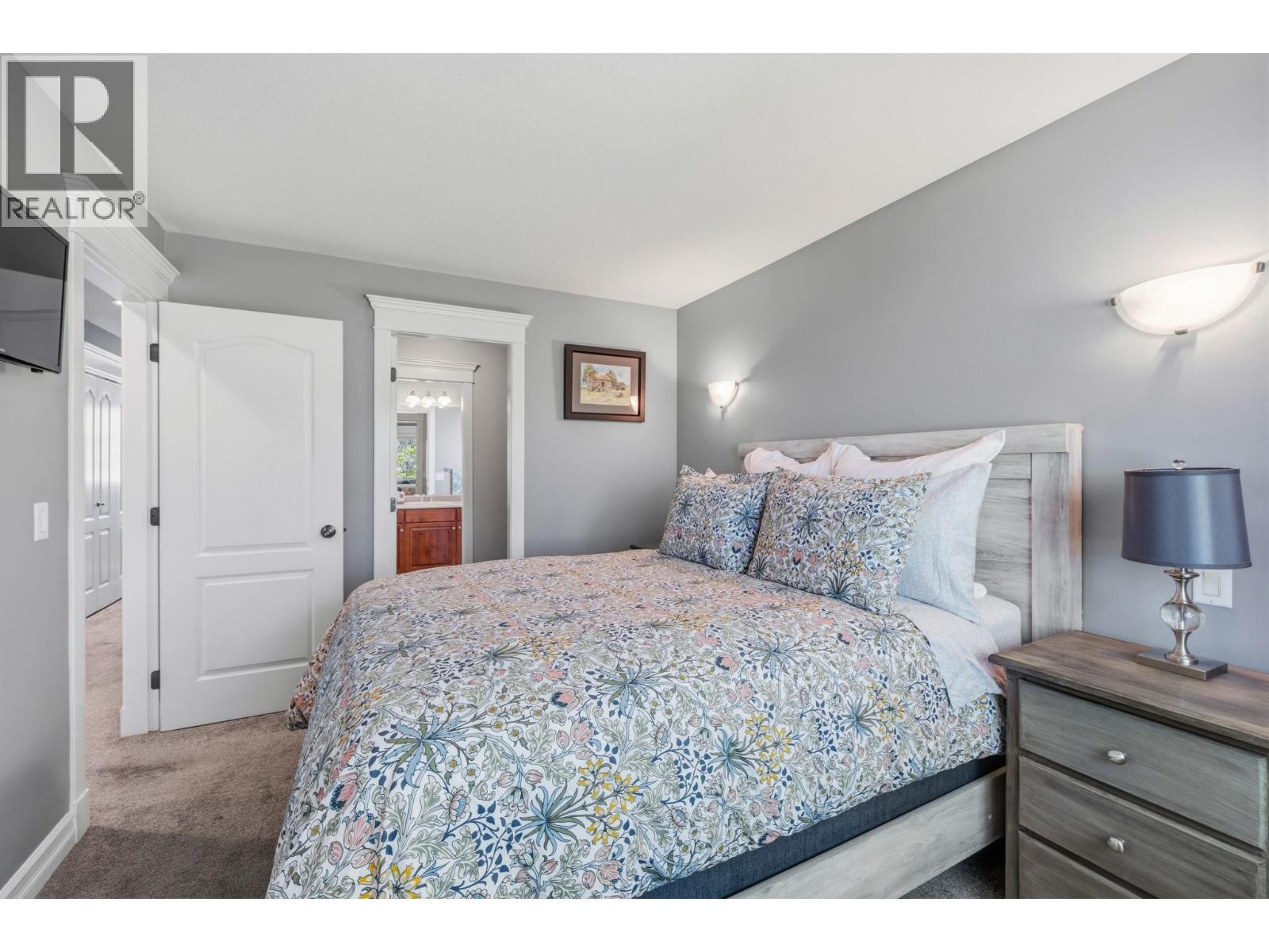 4049 Lakeshore Road Unit# 103