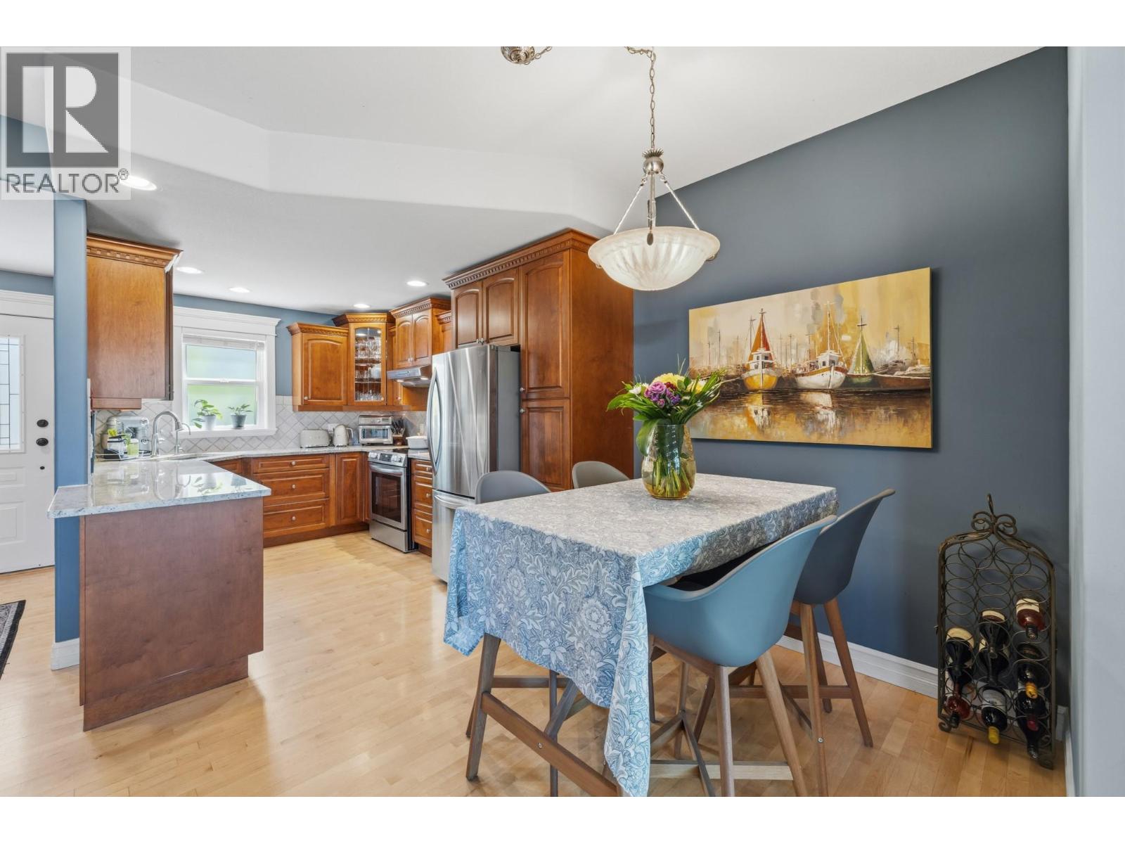 4049 Lakeshore Road Unit# 103