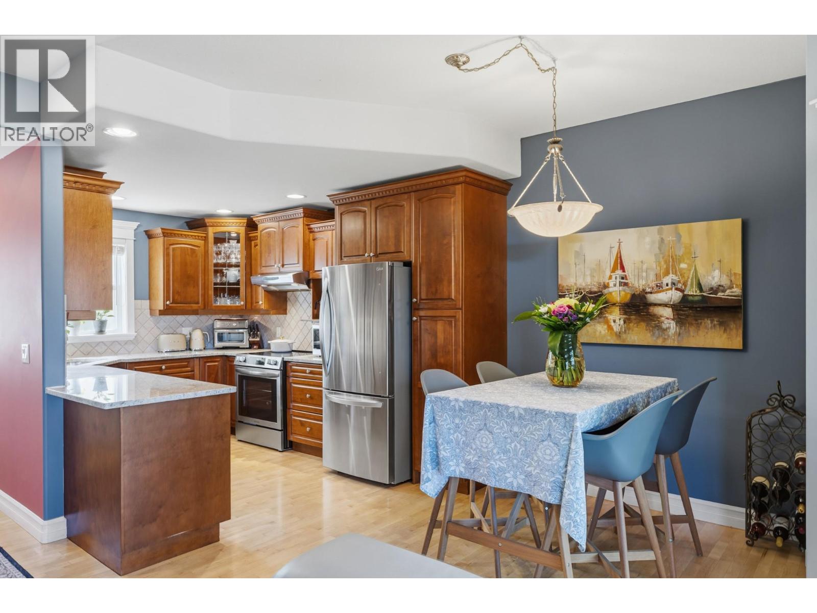 4049 Lakeshore Road Unit# 103