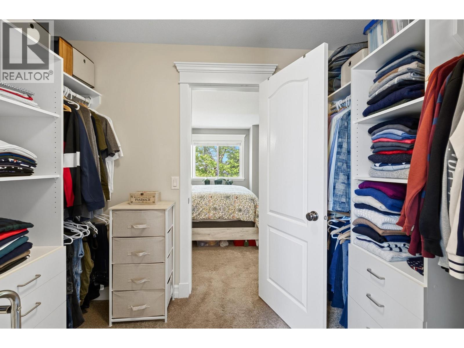 4049 Lakeshore Road Unit# 103