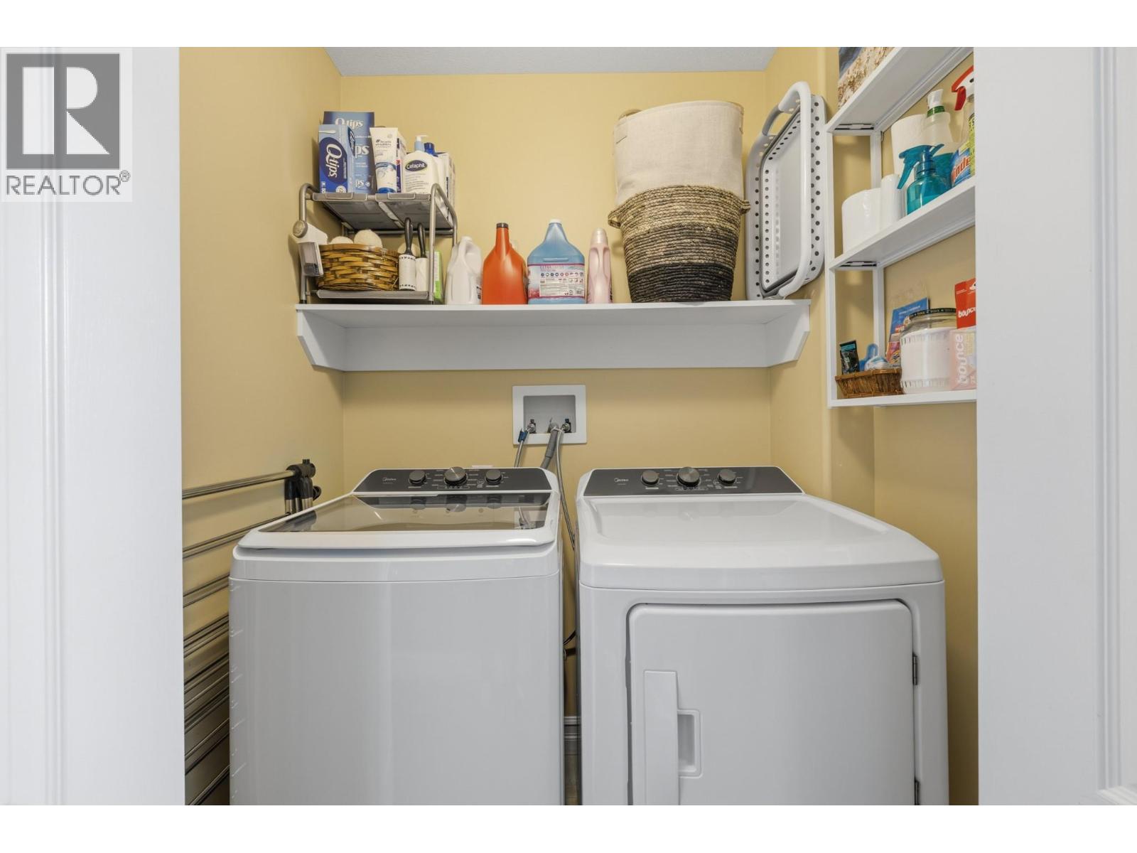 4049 Lakeshore Road Unit# 103